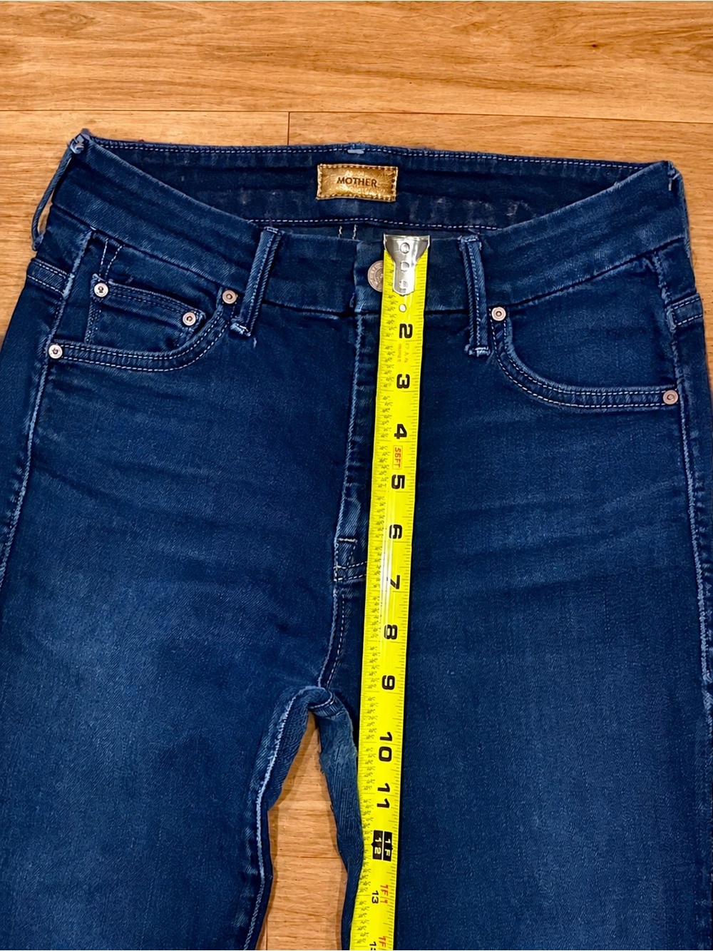 MOTHER High Waisted Looker Crop Jeans 25x23 Dark Wash Stretch Frayed Hem EUC - Picture 13 of 14